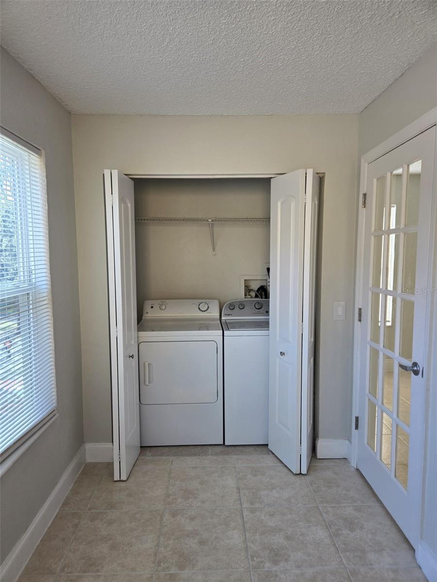Image 6 of 12 For 4528 Commander Drive 2033