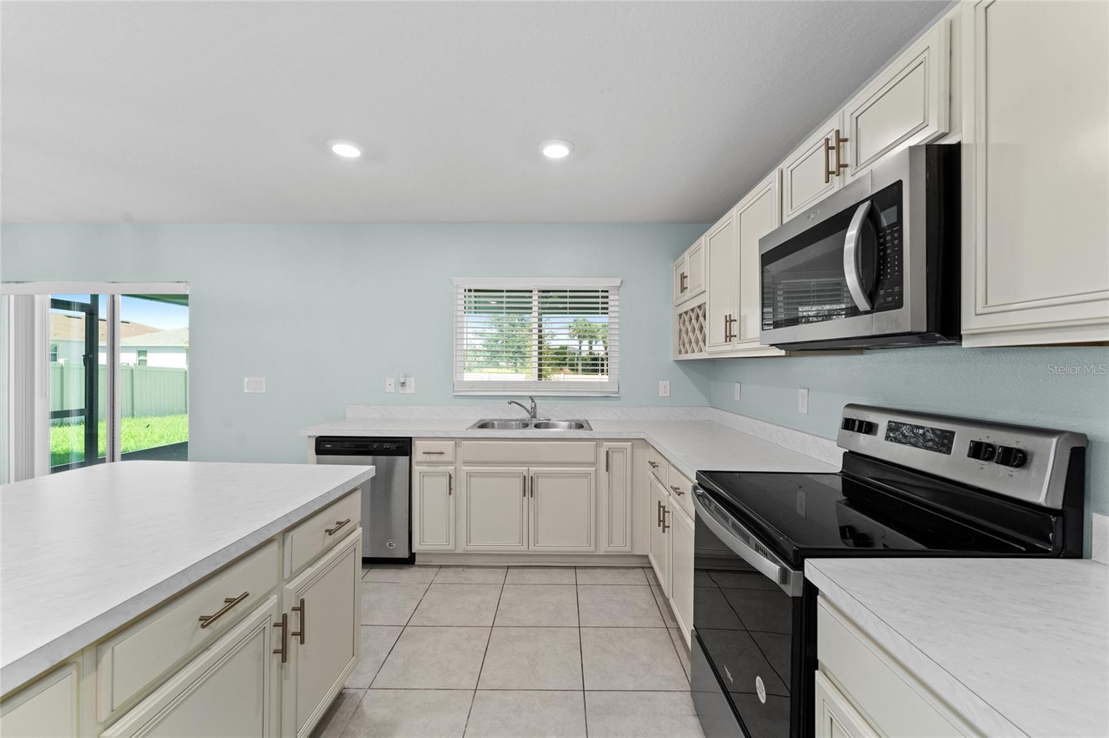 Image 10 of 41 For 454 Sunfish Drive