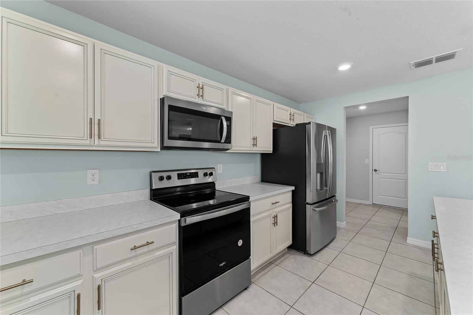 Image 9 of 41 For 454 Sunfish Drive