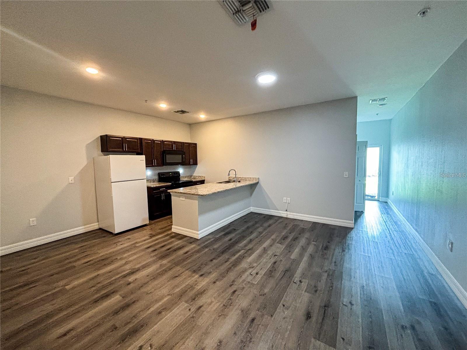 Image 2 of 6 For 1793 Crystal Grove Drive 1793