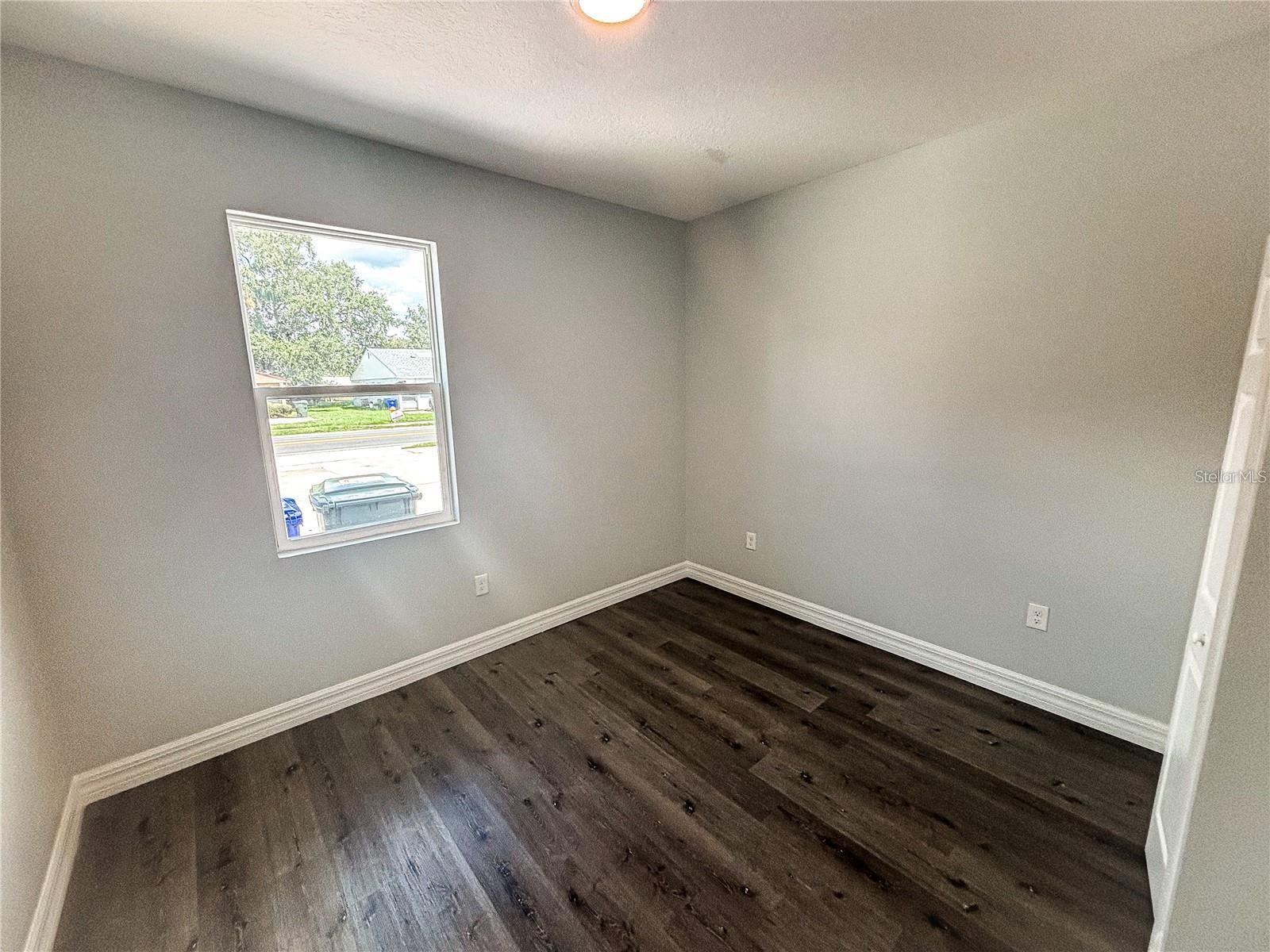 Image 3 of 6 For 1793 Crystal Grove Drive 1793