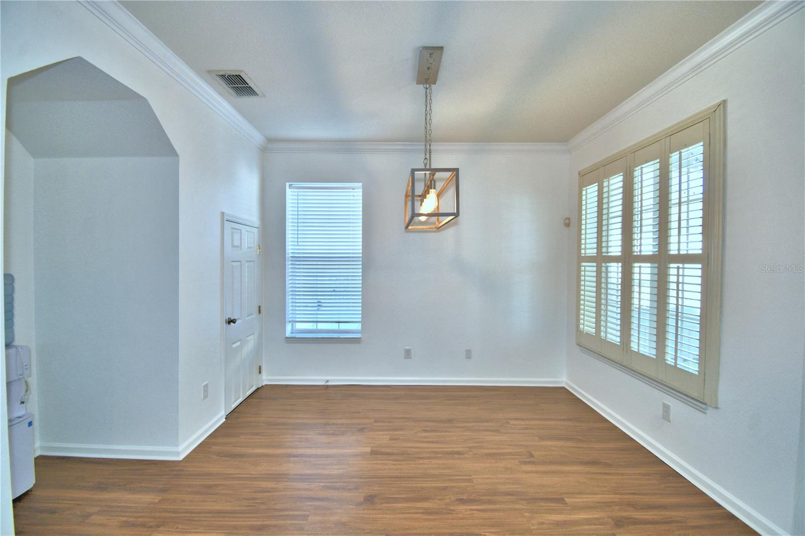 Image 10 of 52 For 1111 Oscar Square