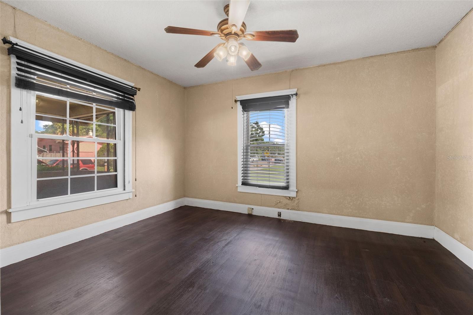 Image 10 of 25 For 110 6th Street