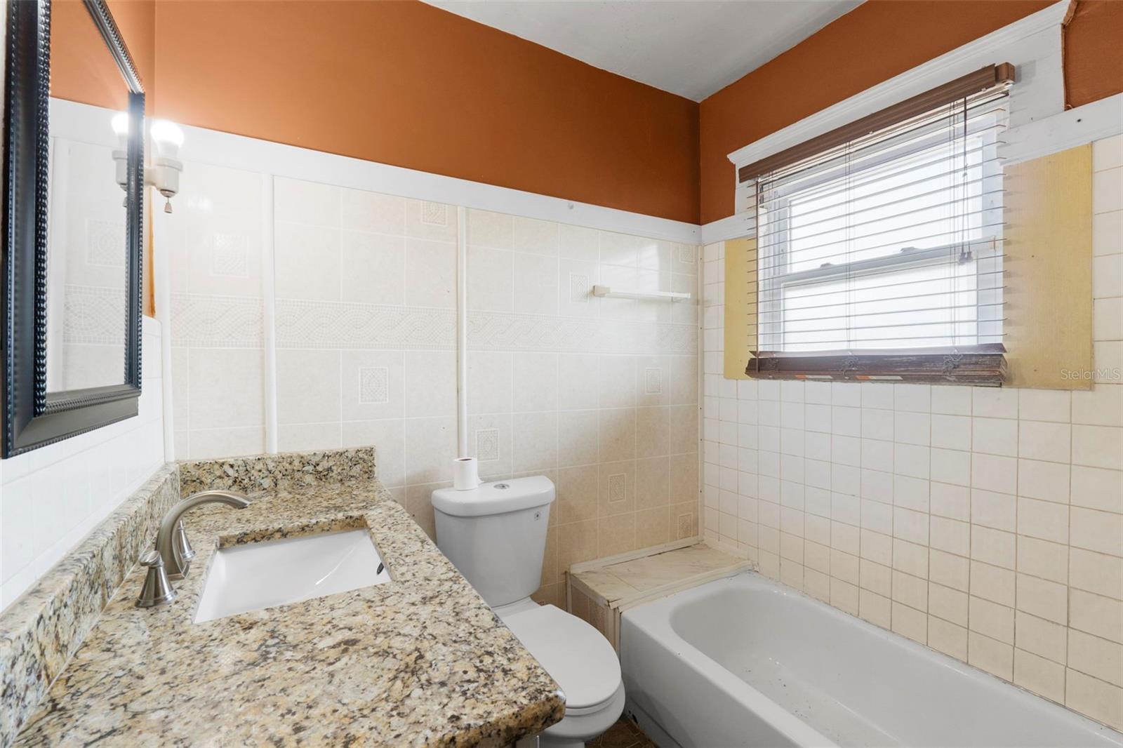Image 12 of 25 For 110 6th Street