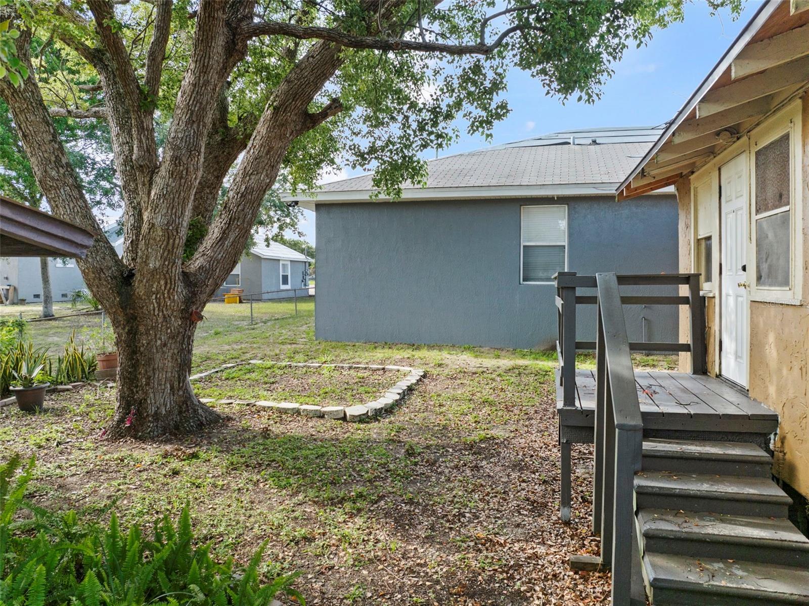 Image 17 of 25 For 110 6th Street