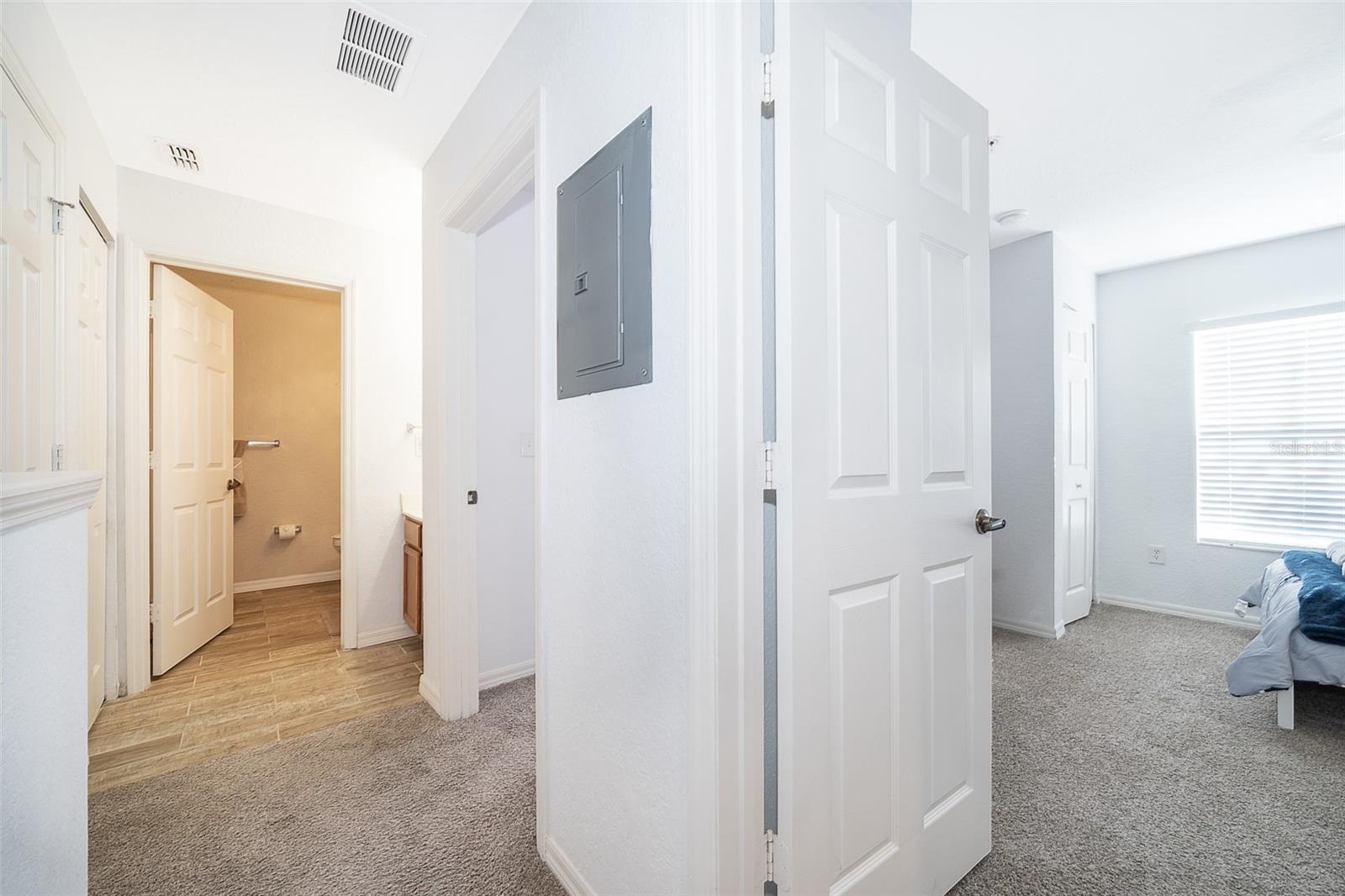 Image 19 of 27 For 2600 Lodi Circle 104