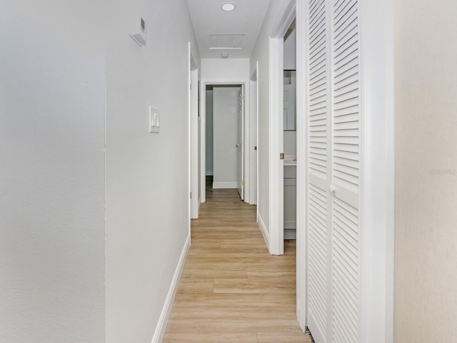 Image 20 of 42 For 2806 Bonneville Drive