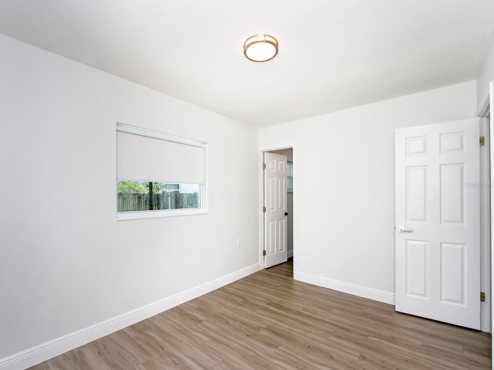 Image 29 of 42 For 2806 Bonneville Drive