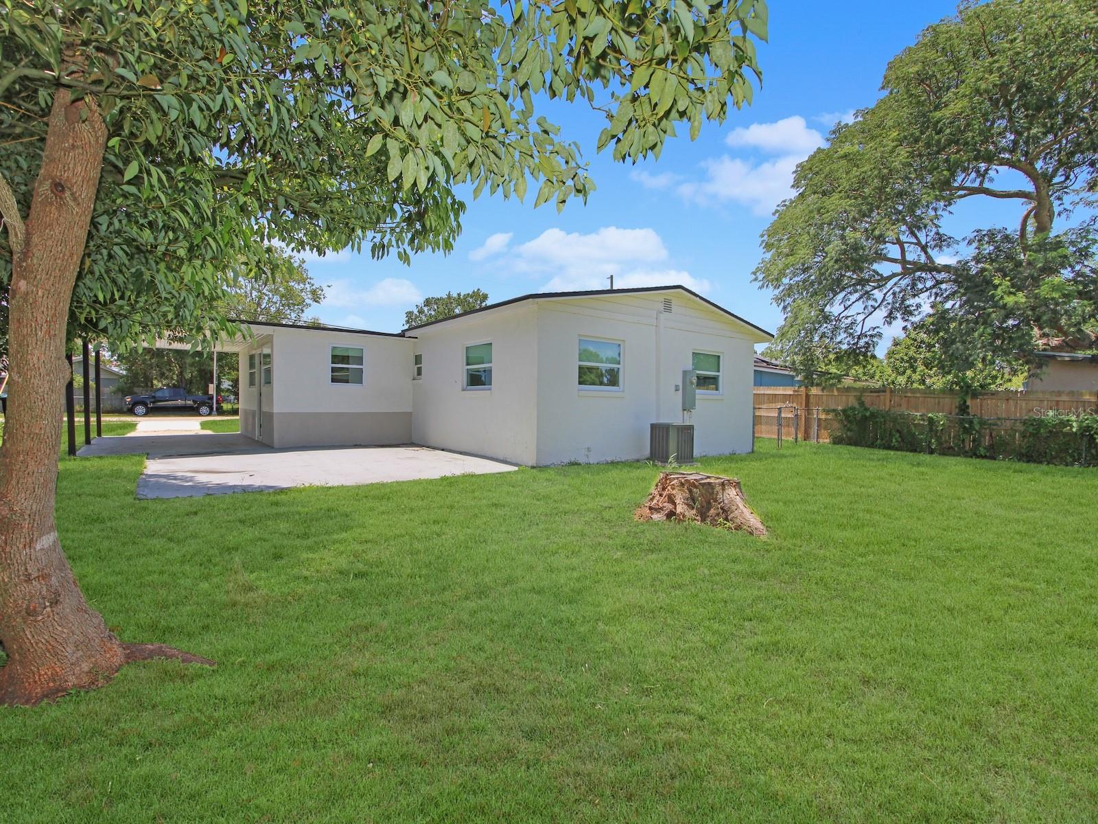 Image 33 of 42 For 2806 Bonneville Drive