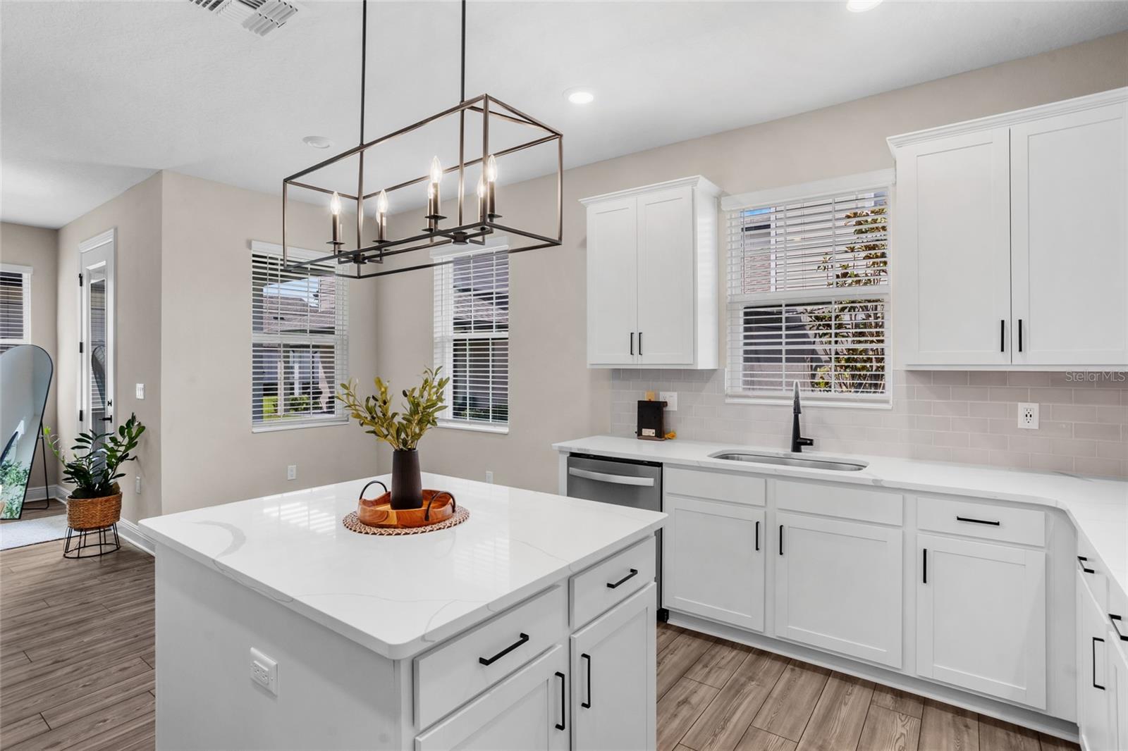 Image 13 of 42 For 7848 Somersworth Drive