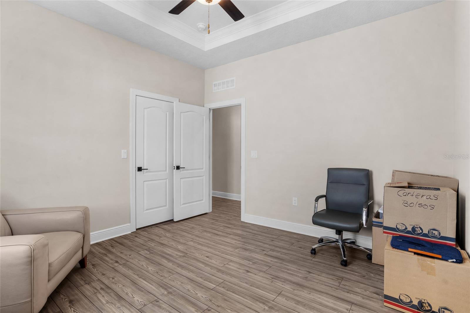 Image 20 of 42 For 7848 Somersworth Drive