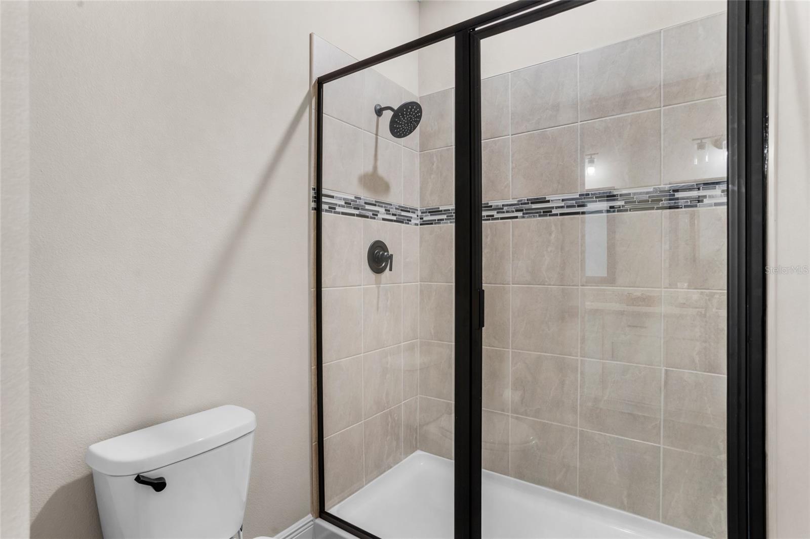 Image 23 of 42 For 7848 Somersworth Drive