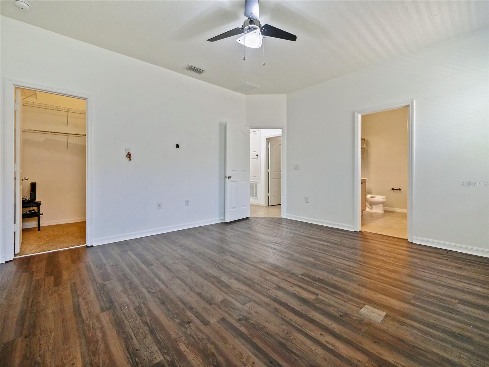 Image 15 of 30 For 2829 Shelburne Way