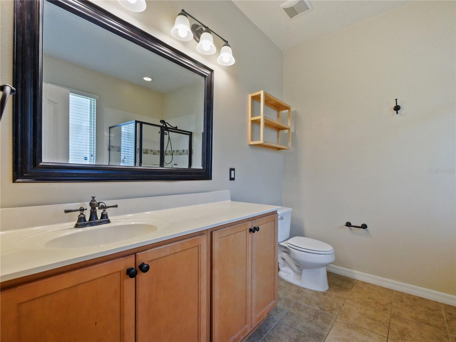Image 17 of 30 For 2829 Shelburne Way