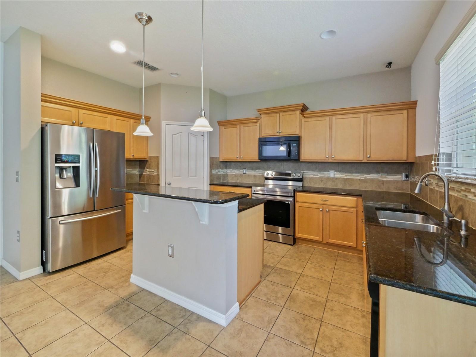 Image 6 of 30 For 2829 Shelburne Way
