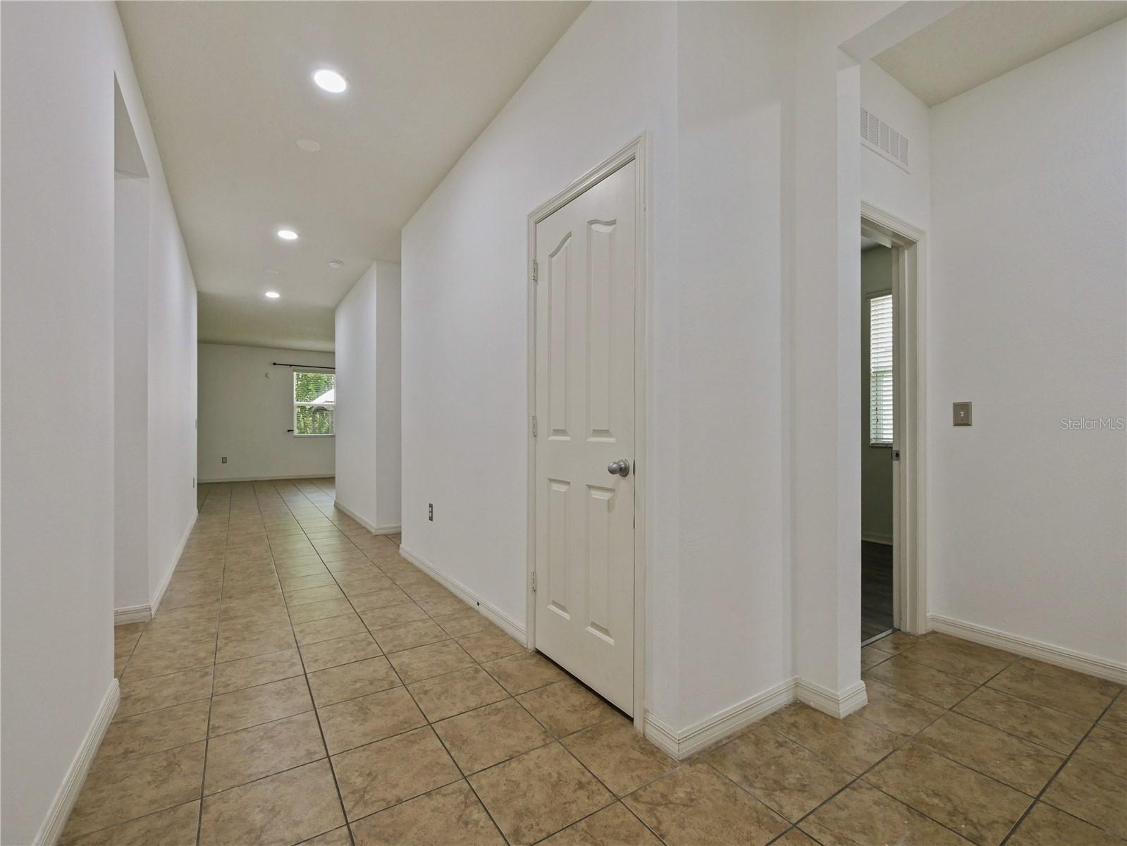 Image 9 of 30 For 2829 Shelburne Way