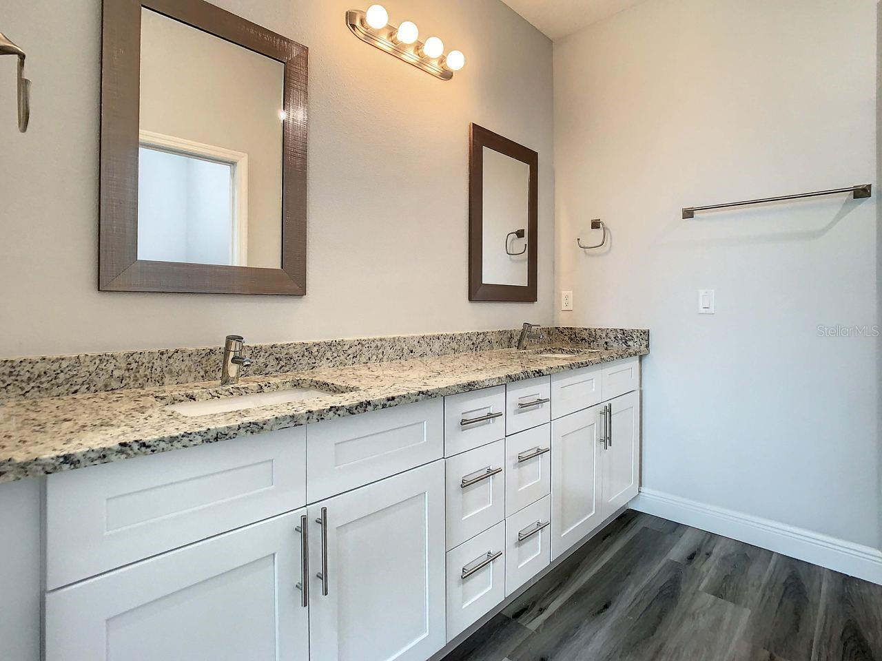 Image 9 of 15 For 9585 Calumet Boulevard