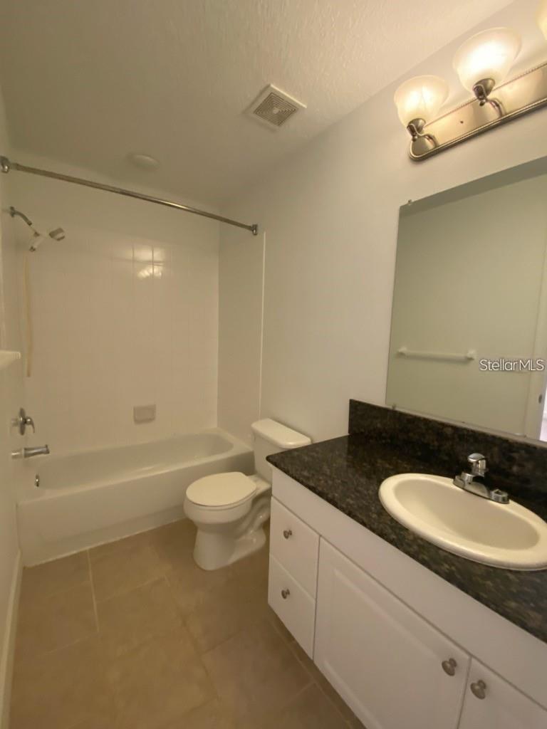 Image 9 of 22 For 609 Elmhurst Court
