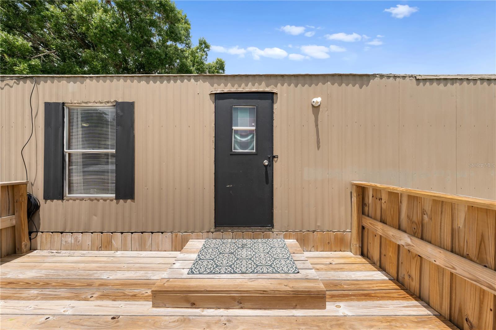 Image 18 of 84 For 444 Hornsby Lane