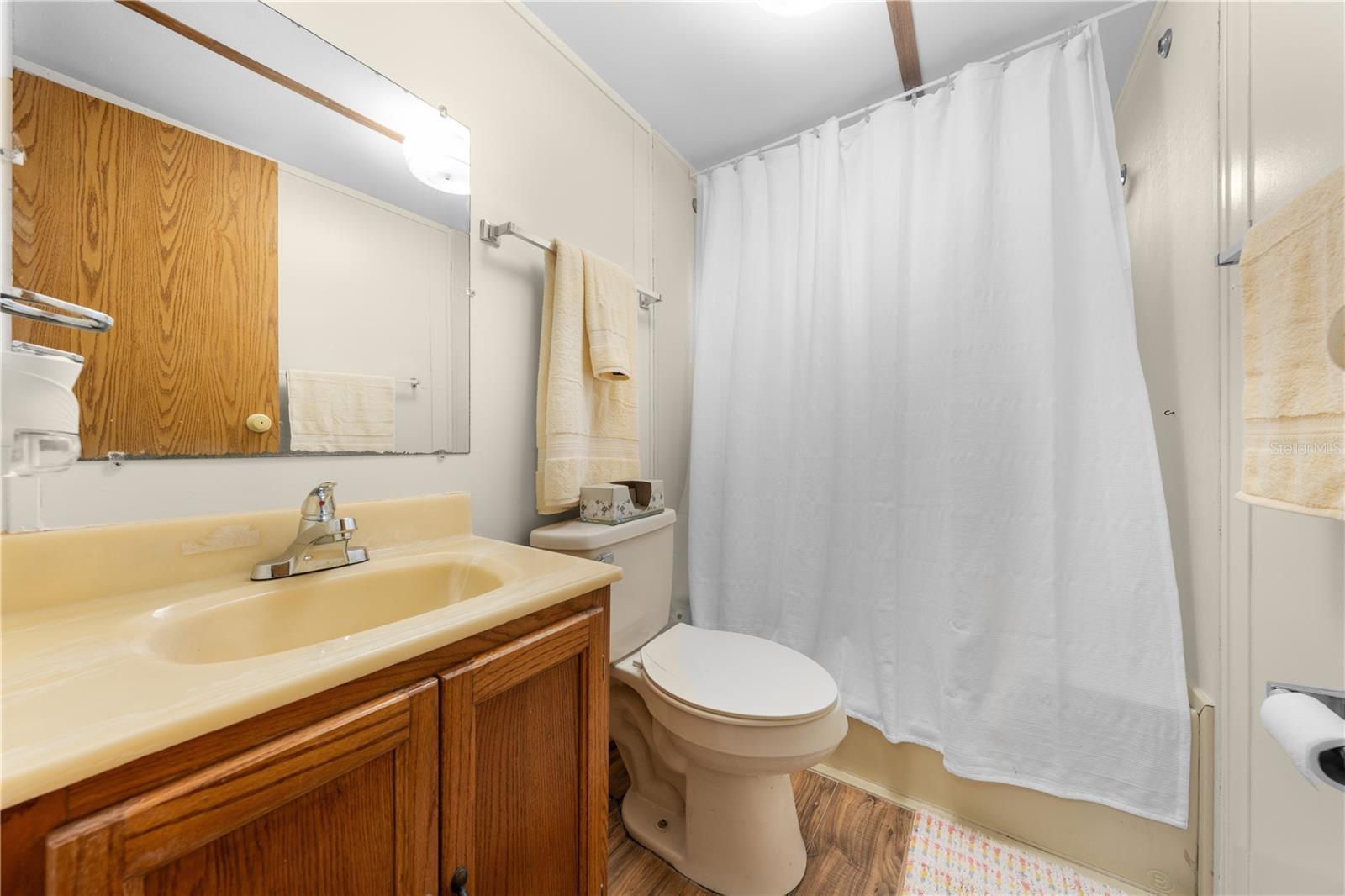 Image 39 of 84 For 444 Hornsby Lane