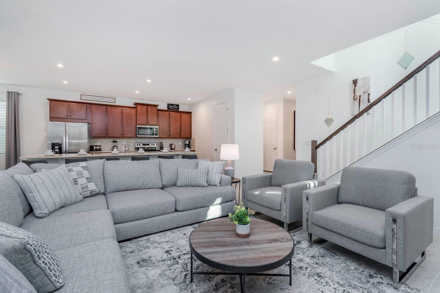 Image 4 of 25 For 8937 Amelia Downs Trail