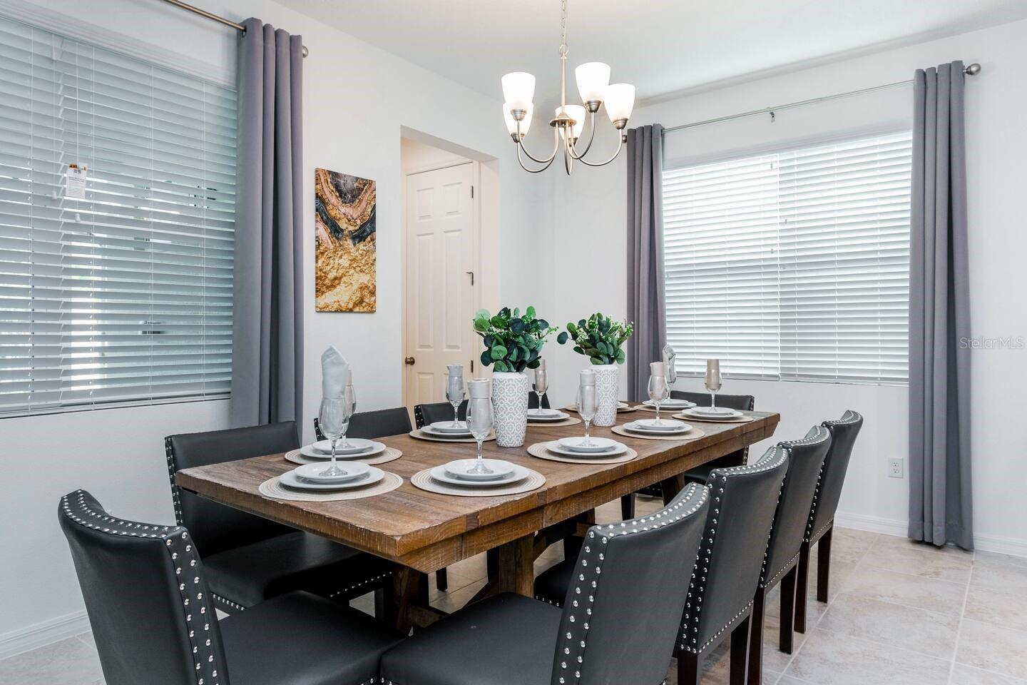 Image 5 of 25 For 8937 Amelia Downs Trail