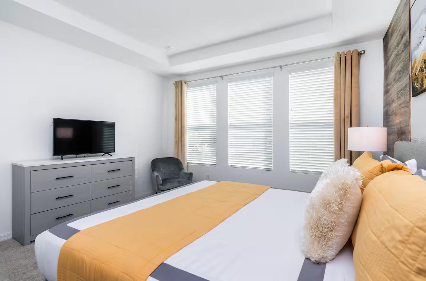 Image 9 of 25 For 8937 Amelia Downs Trail