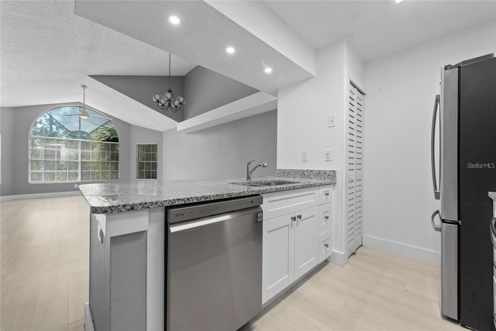 Image 18 of 23 For 2727 Poinciana Boulevard 140