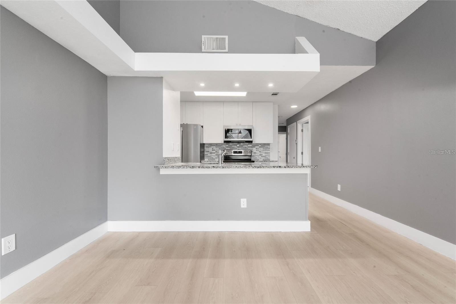Image 21 of 23 For 2727 Poinciana Boulevard 140