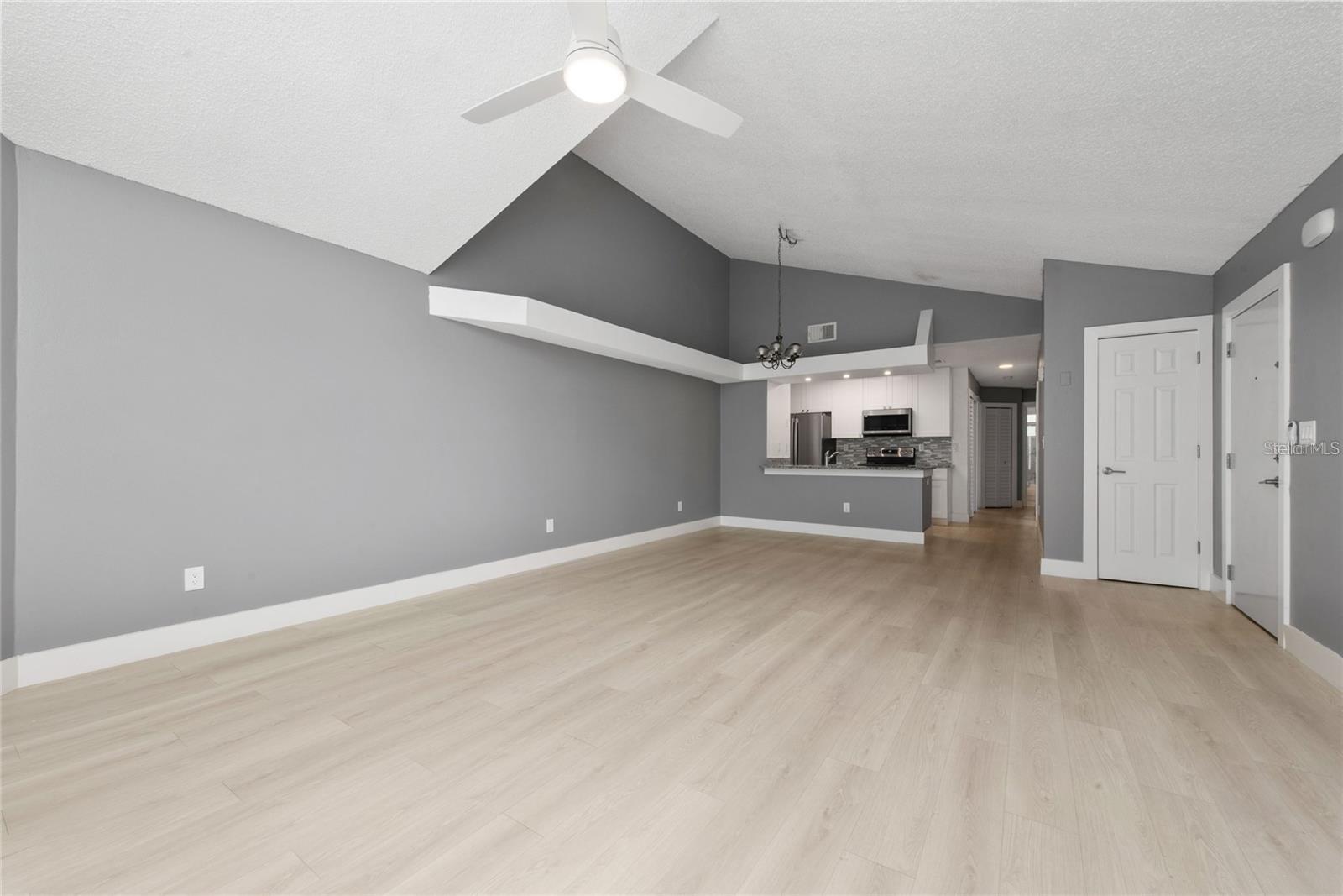 Image 22 of 23 For 2727 Poinciana Boulevard 140