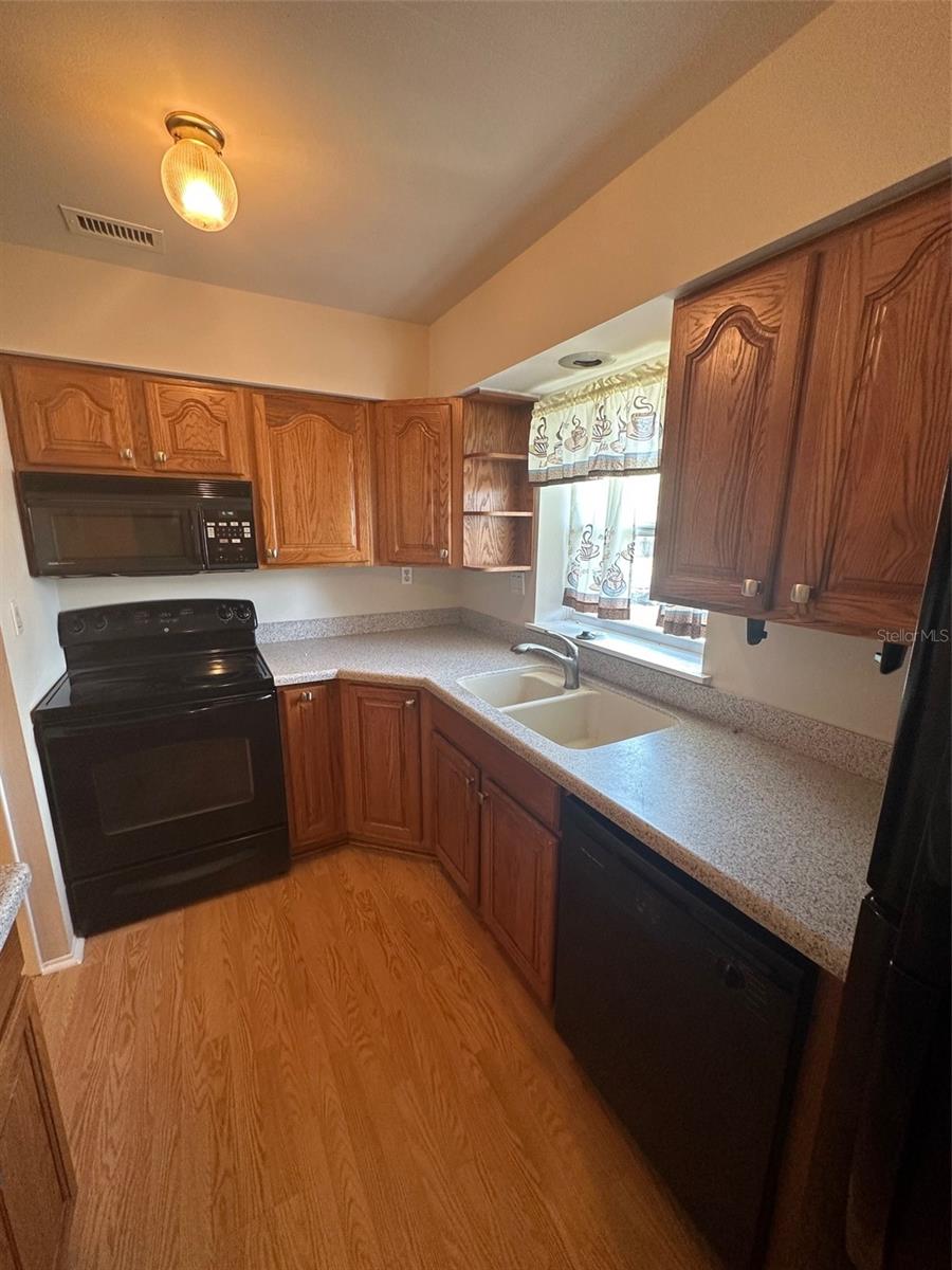 Image 10 of 20 For 3054 George Mason Avenue D