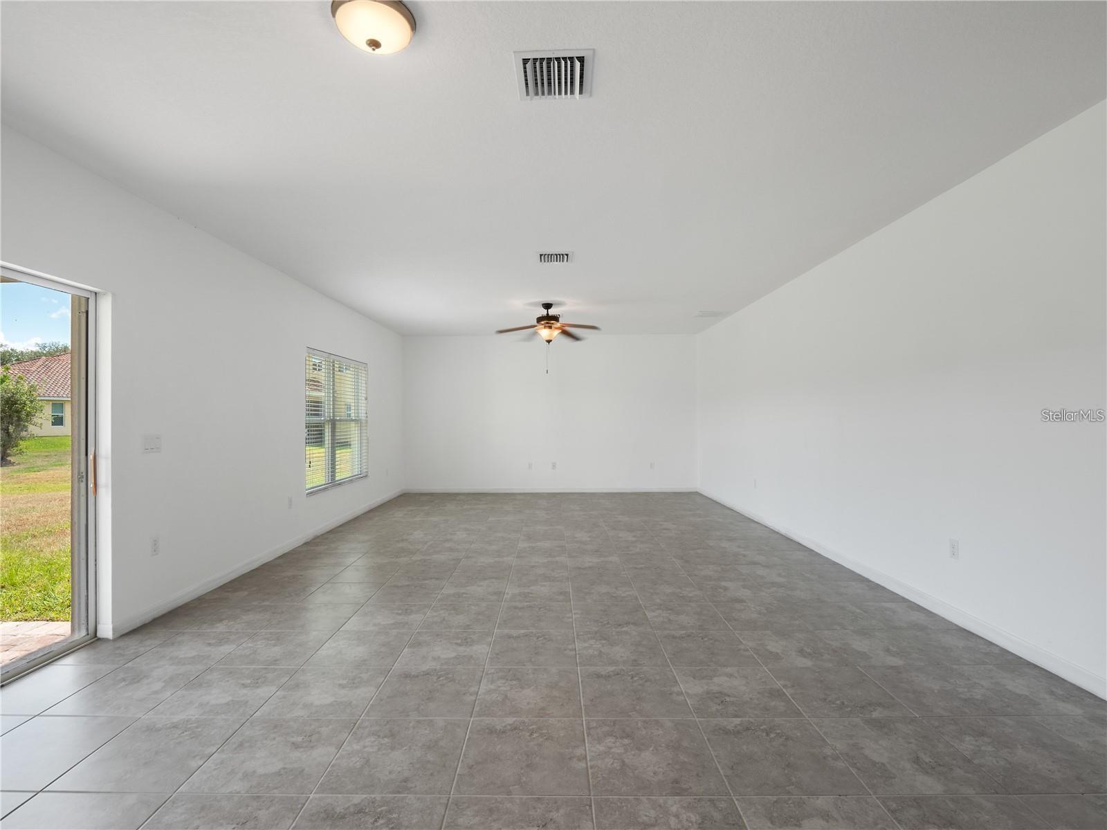 Image 11 of 26 For 3894 Carrick Bend Drive