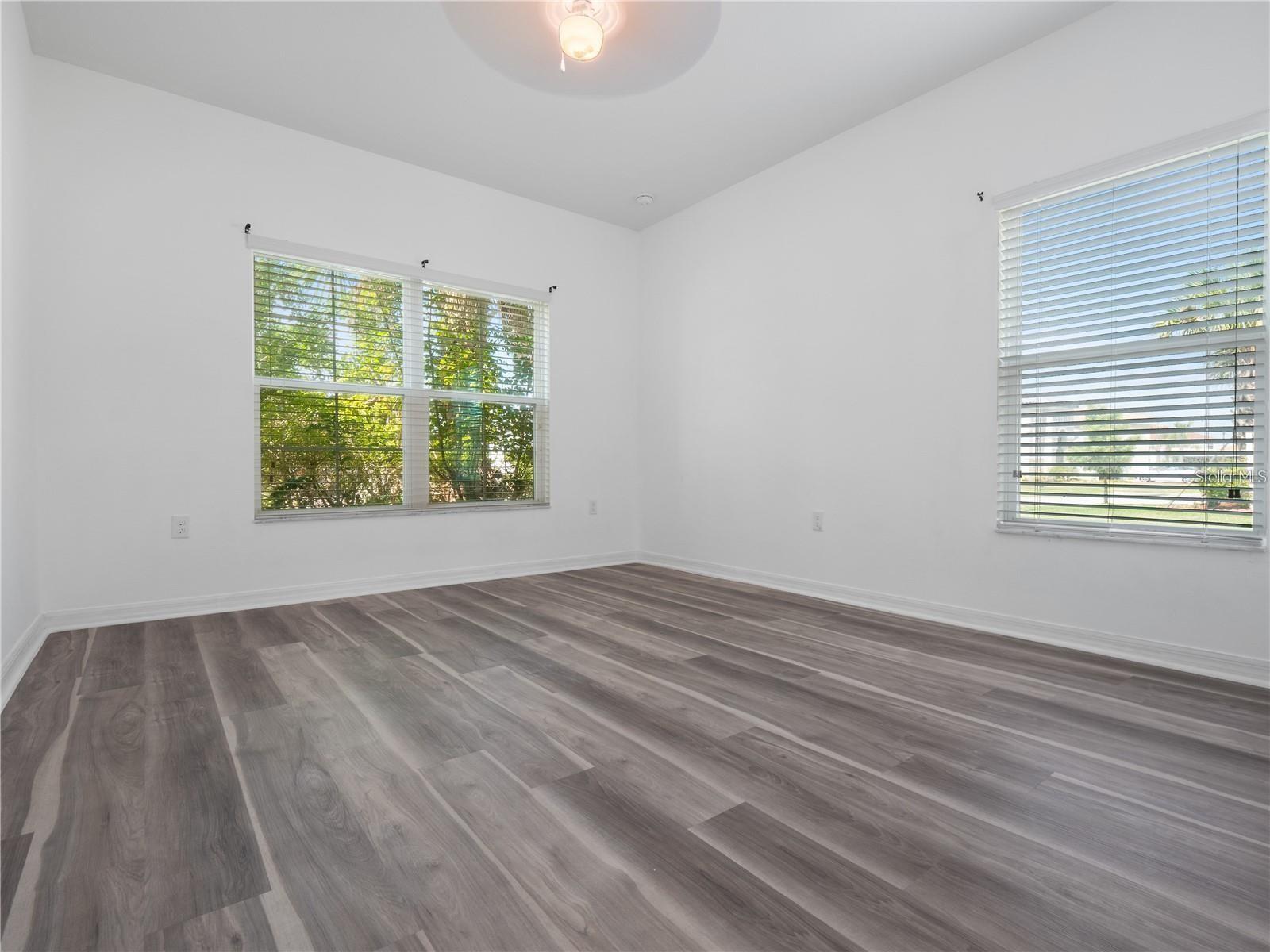 Image 22 of 26 For 3894 Carrick Bend Drive