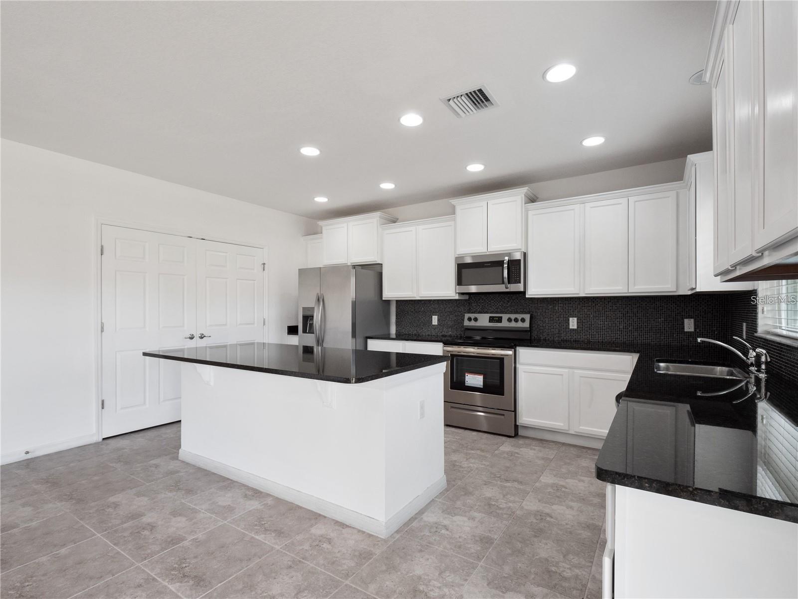 Image 5 of 26 For 3894 Carrick Bend Drive