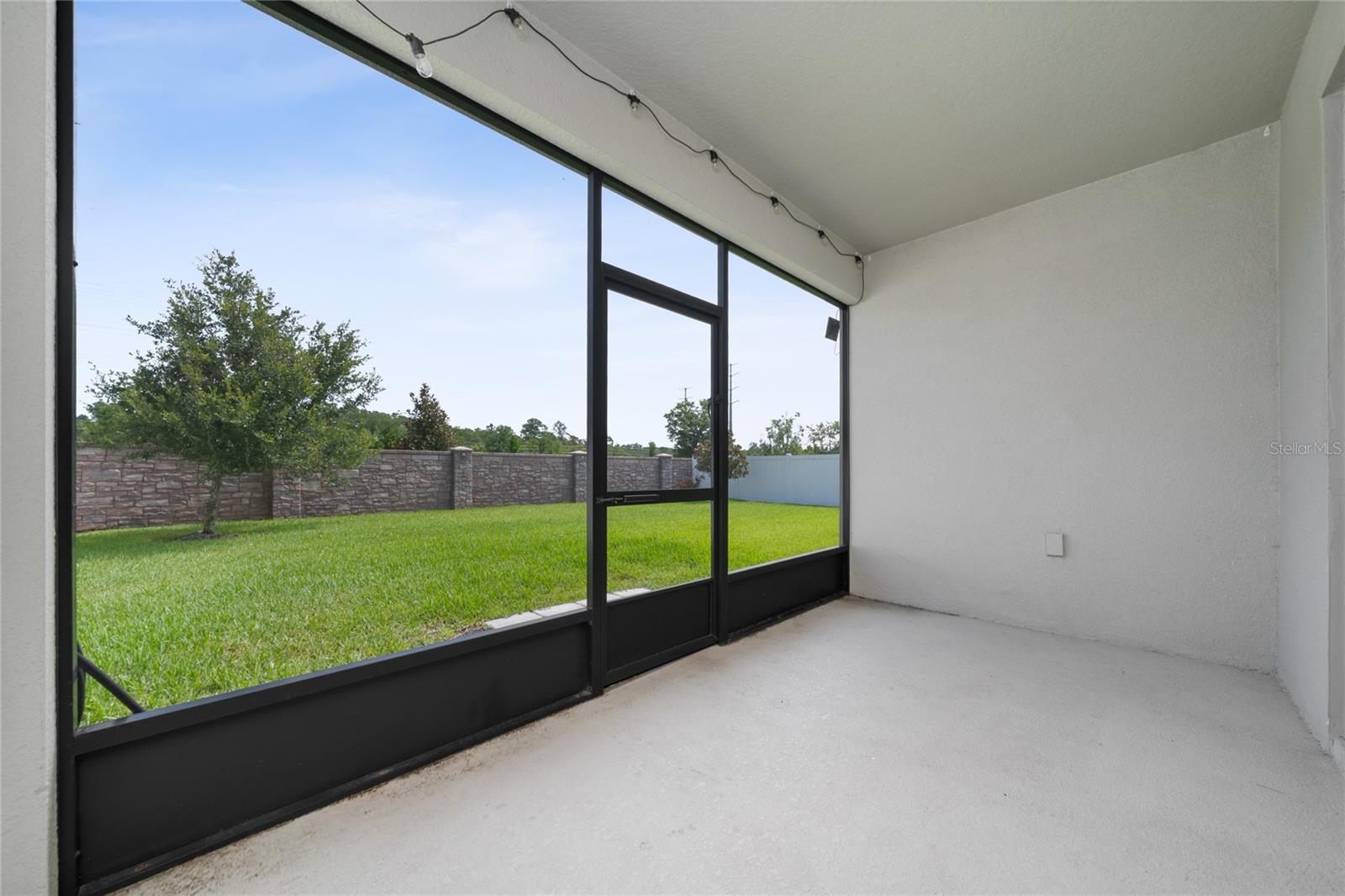 Image 23 of 33 For 11055 Sweetgum Woods Drive
