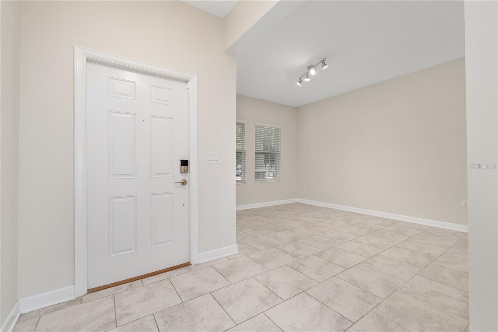 Image 5 of 33 For 11055 Sweetgum Woods Drive