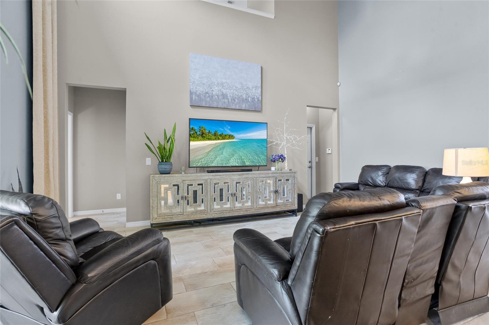 Image 14 of 67 For 12353 Hammock Hill Drive