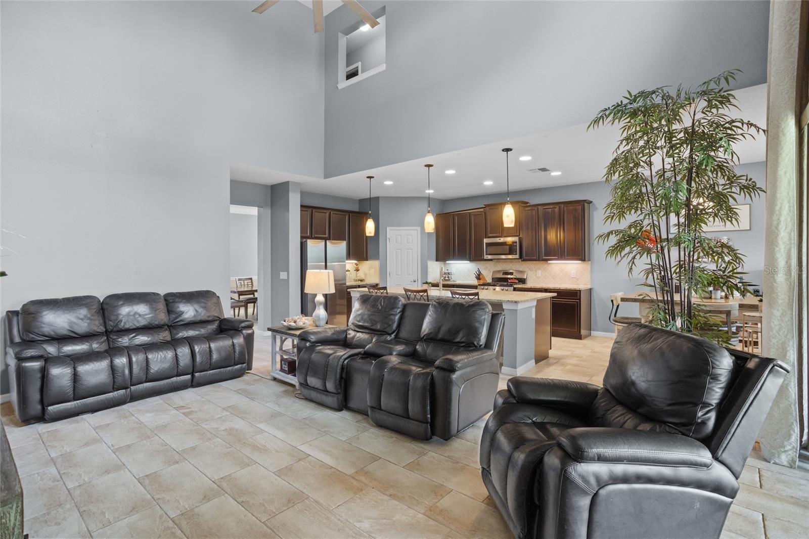 Image 15 of 67 For 12353 Hammock Hill Drive