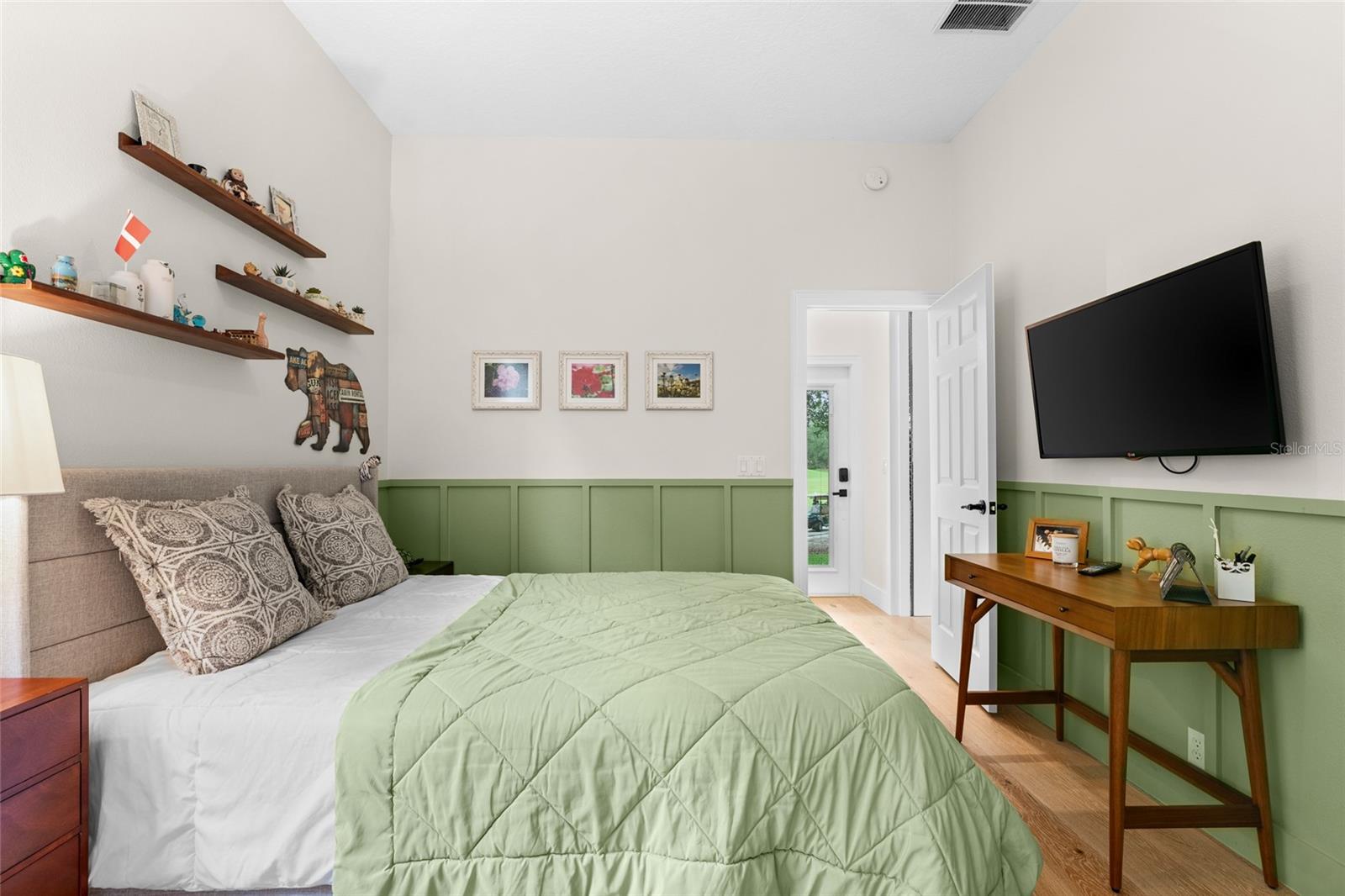 Image 42 of 57 For 11213 Camden Park Drive