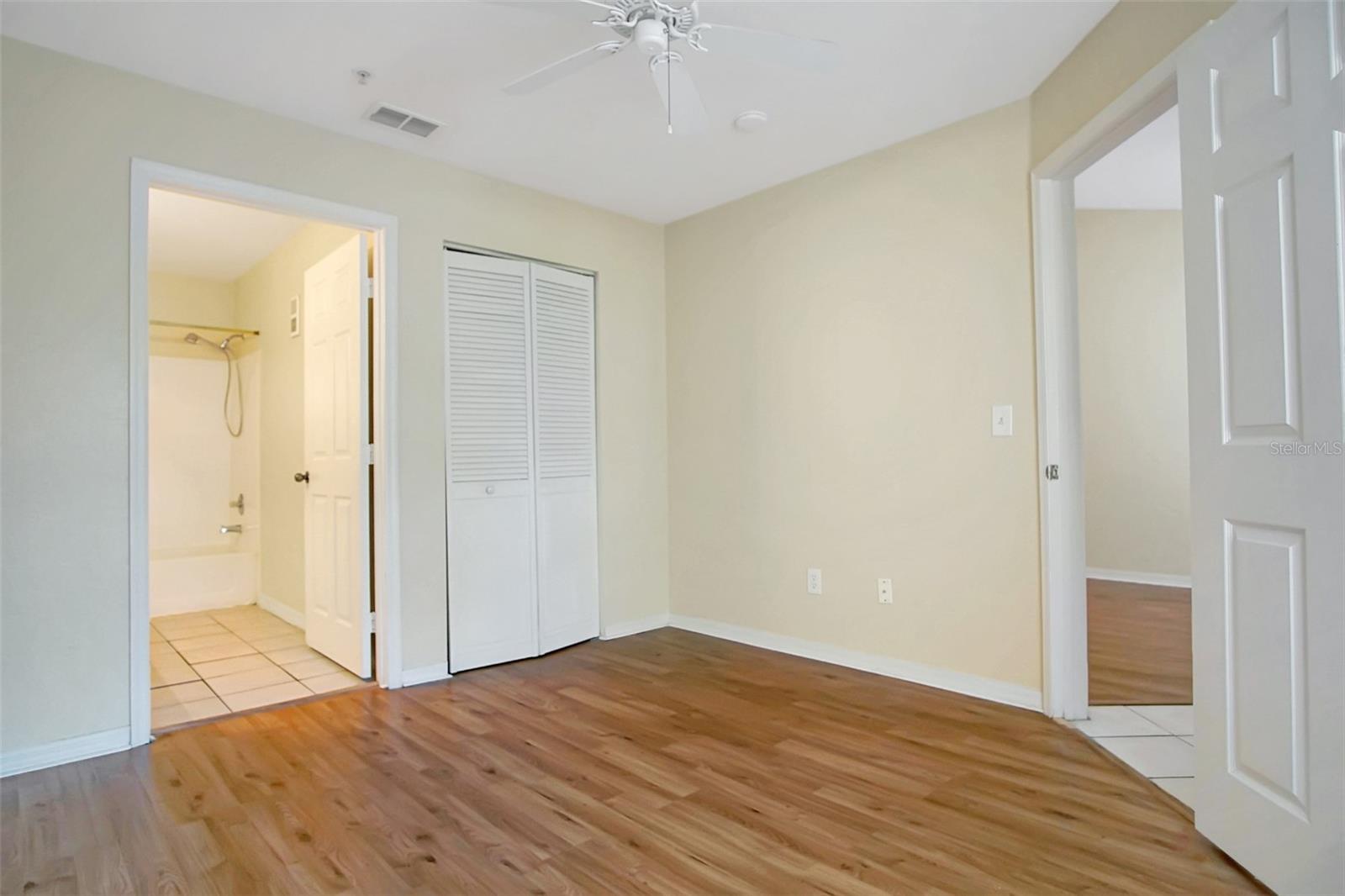 Image 10 of 17 For 6416 Raleigh Street 2616