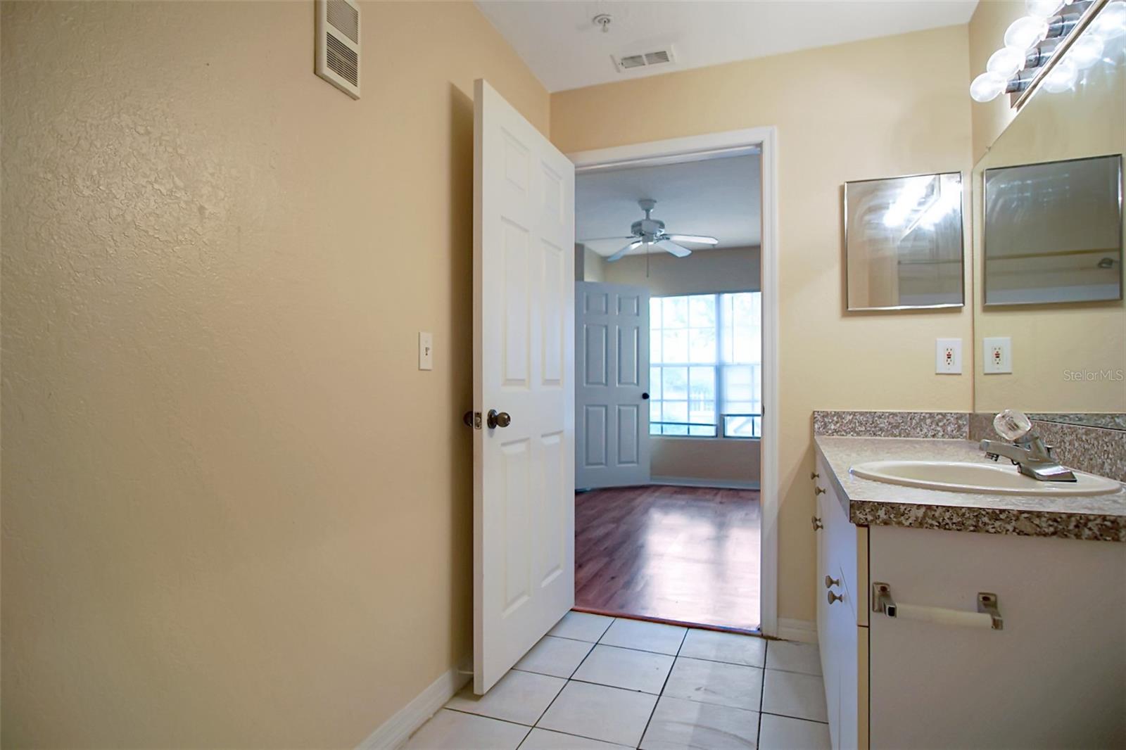 Image 14 of 17 For 6416 Raleigh Street 2616