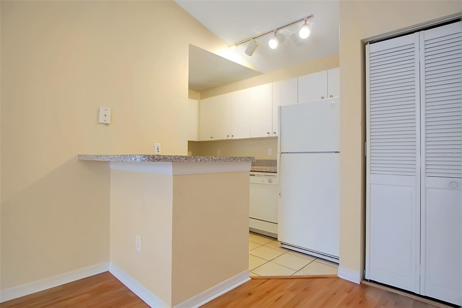 Image 4 of 17 For 6416 Raleigh Street 2616
