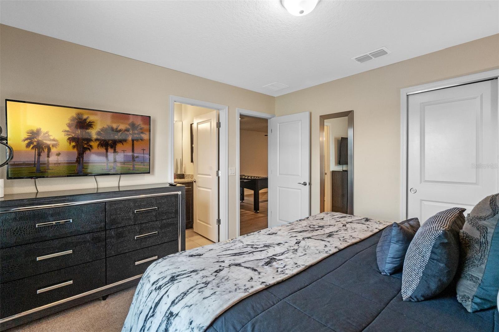 Image 18 of 92 For 2260 Lelani Circle