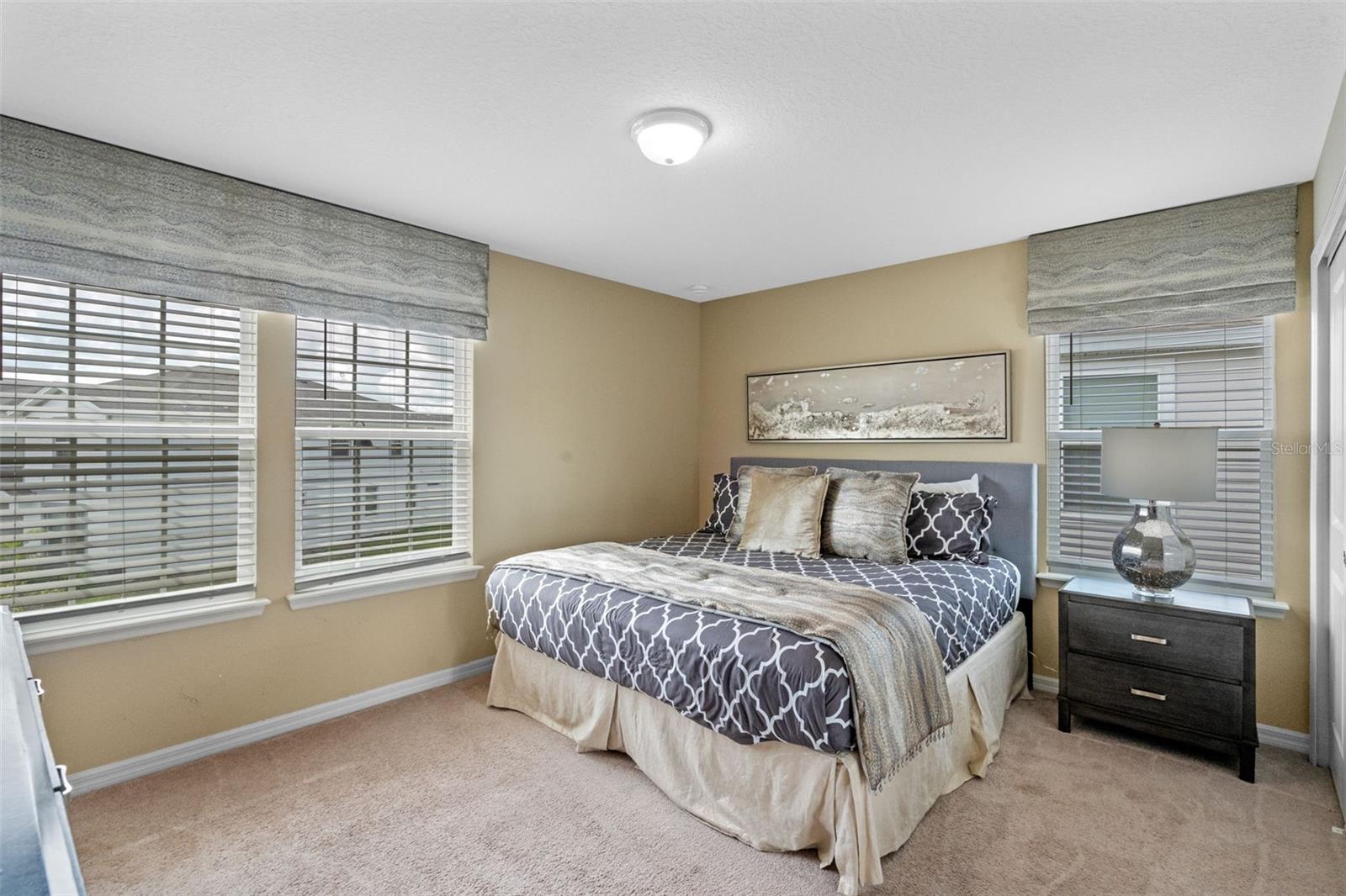 Image 29 of 92 For 2260 Lelani Circle