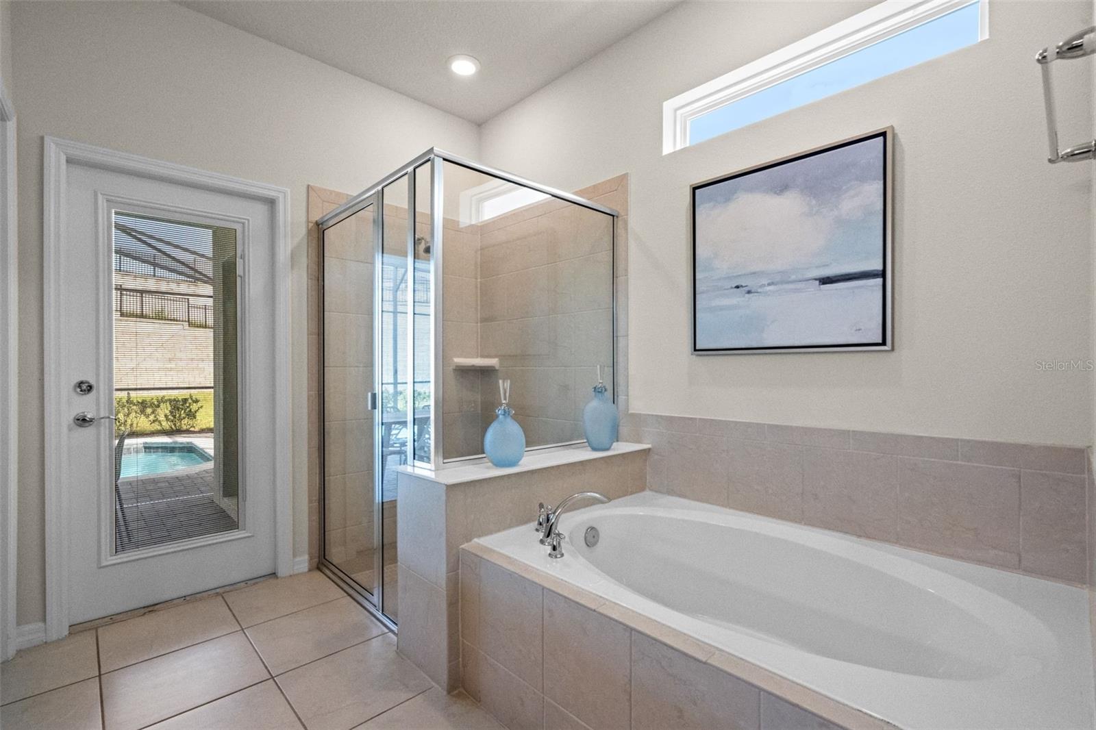Image 37 of 92 For 2260 Lelani Circle