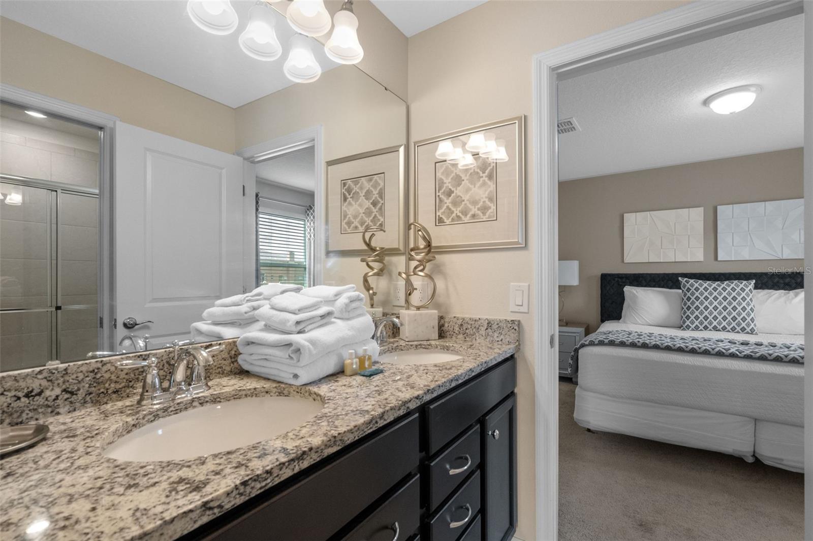 Image 42 of 92 For 2260 Lelani Circle