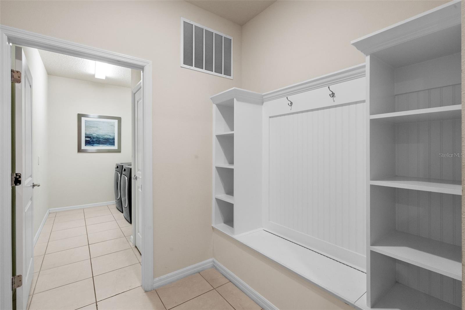 Image 43 of 92 For 2260 Lelani Circle