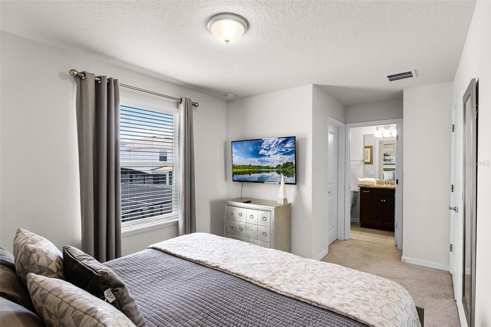 Image 34 of 86 For 2191 Lelani Circle