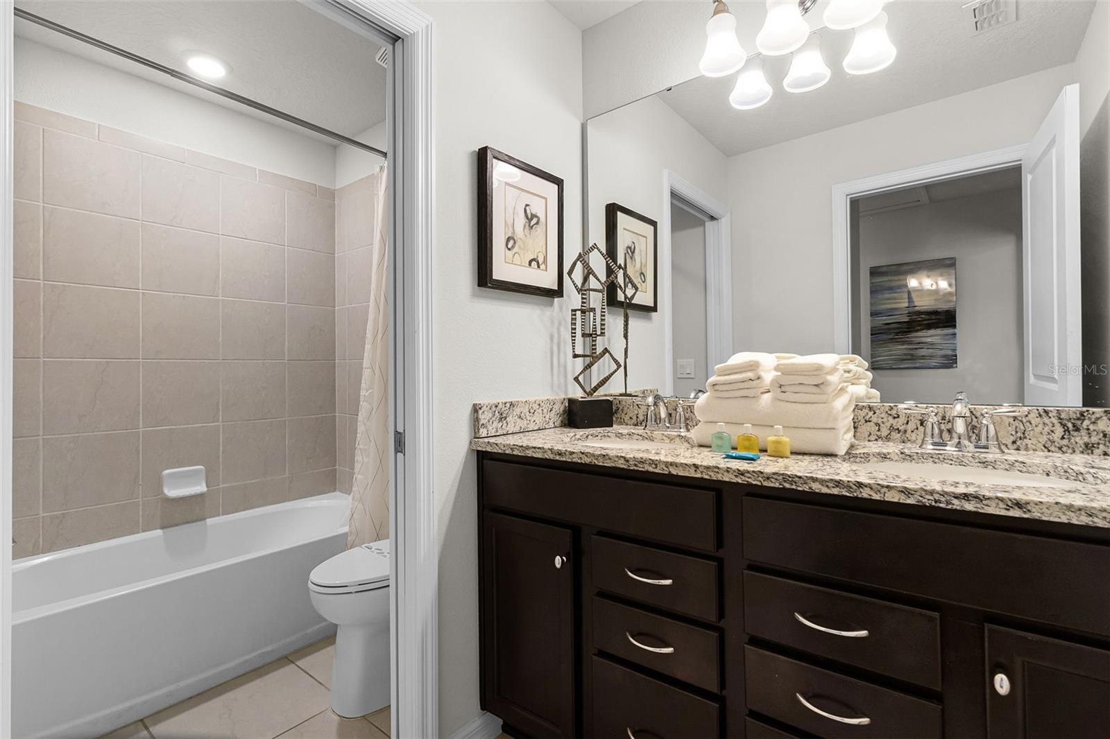 Image 43 of 86 For 2191 Lelani Circle