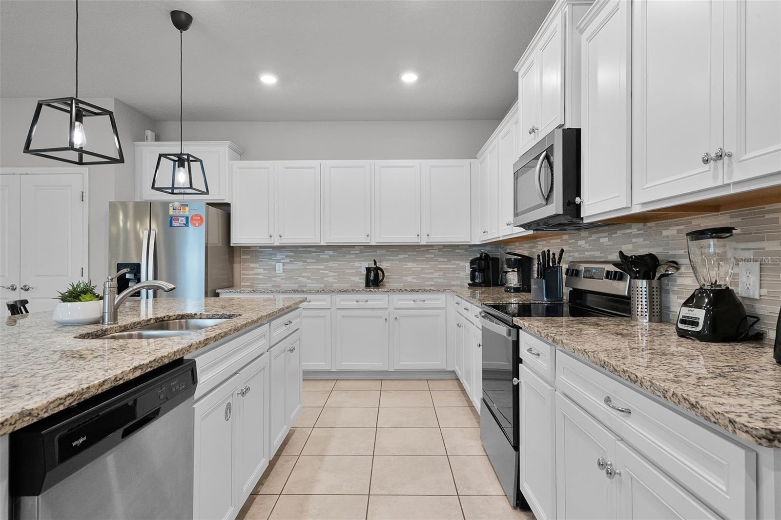 Image 11 of 93 For 2131 Lelani Circle